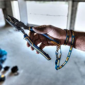 IRWIN® - Vise-Grip™ 9-1/2" Multi-Material Handle Combination Jaws Fish Tape Puller Crimper Linemans Pliers 6 IRWIN® - Vise-Grip™ 9-1/2" Multi-Material Handle Combination Jaws Fish Tape Puller Crimper Linemans Pliers - Image 4